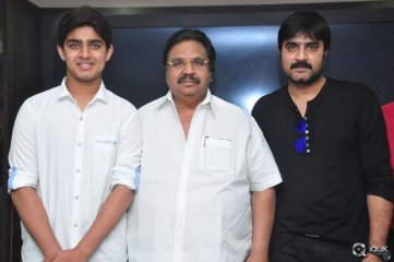 Dasari Narayana Rao Appreciate To Nirmala Convent Movie Team